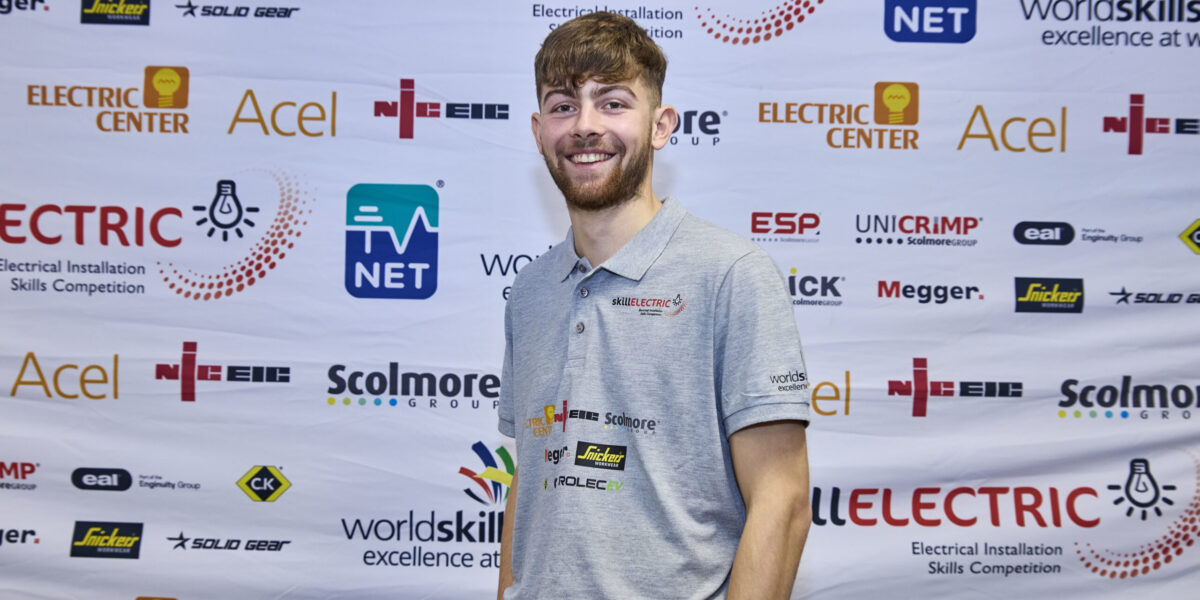 1-54162939242_8a0286063b_4k